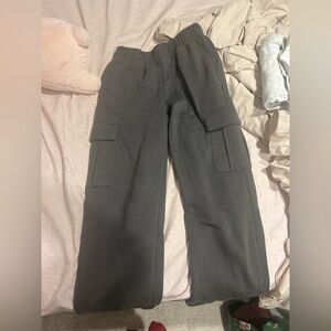 Woman’s Gray Cargo Pants